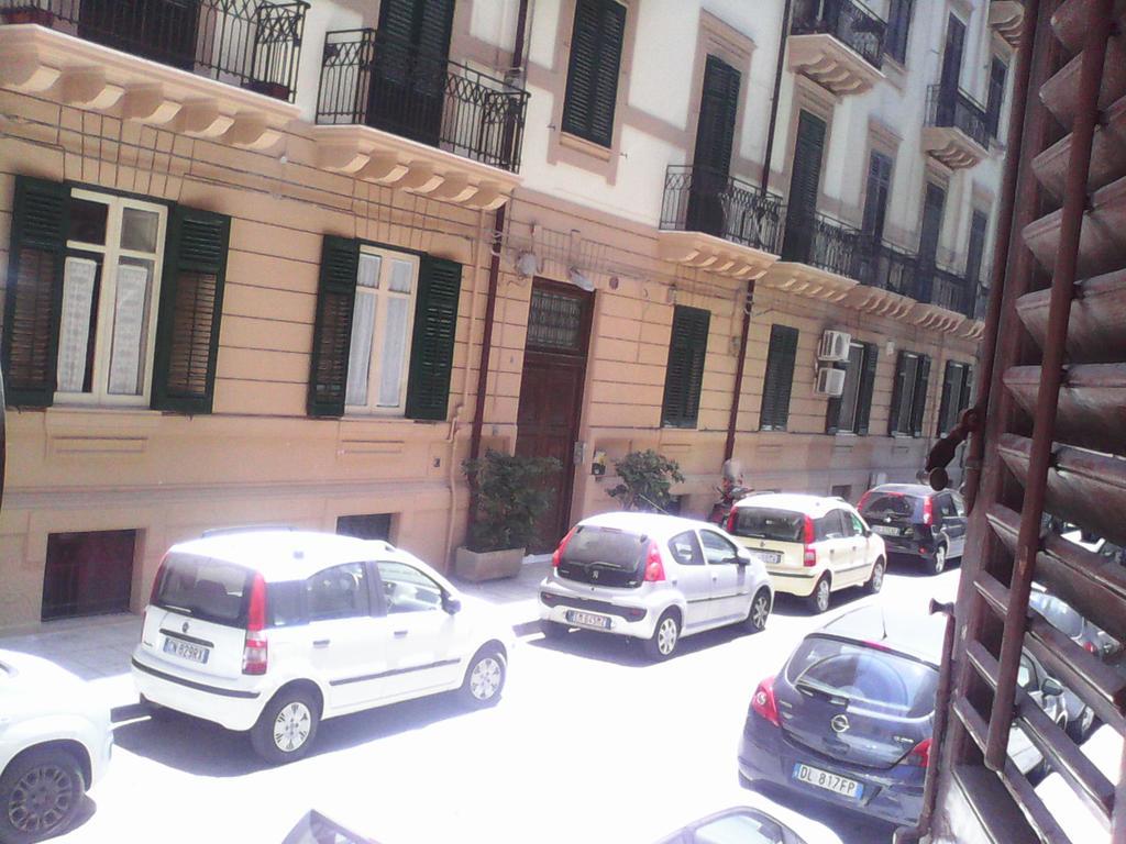 Palermo Centrale Экстерьер фото