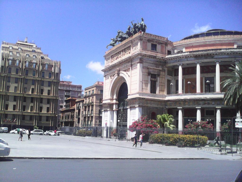 Palermo Centrale Экстерьер фото